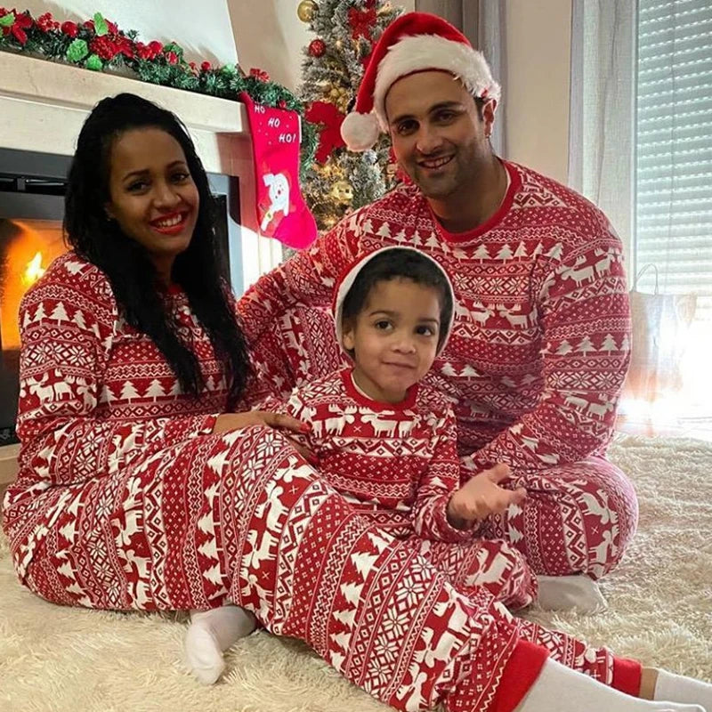 Mommy and Me Clothes 2025 New Christmas Pajamas Set for Family